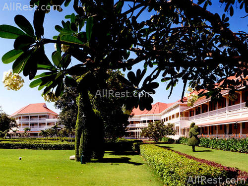 Sofitel Centara Grand Resort & Villas 3
